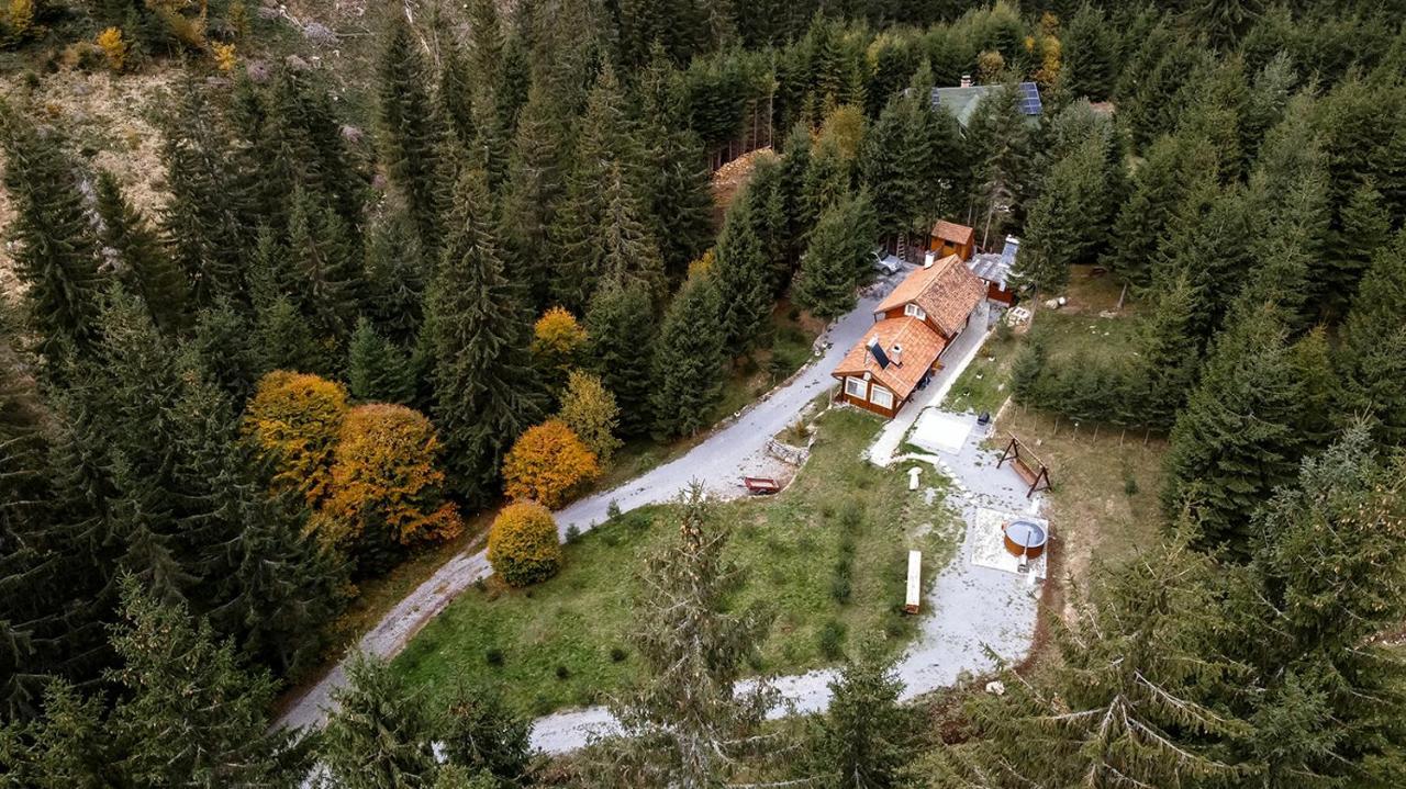 Fantazia Kulcsoshaz Villa Ciumani Екстериор снимка