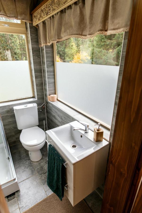 Fantazia Kulcsoshaz Villa Ciumani Екстериор снимка