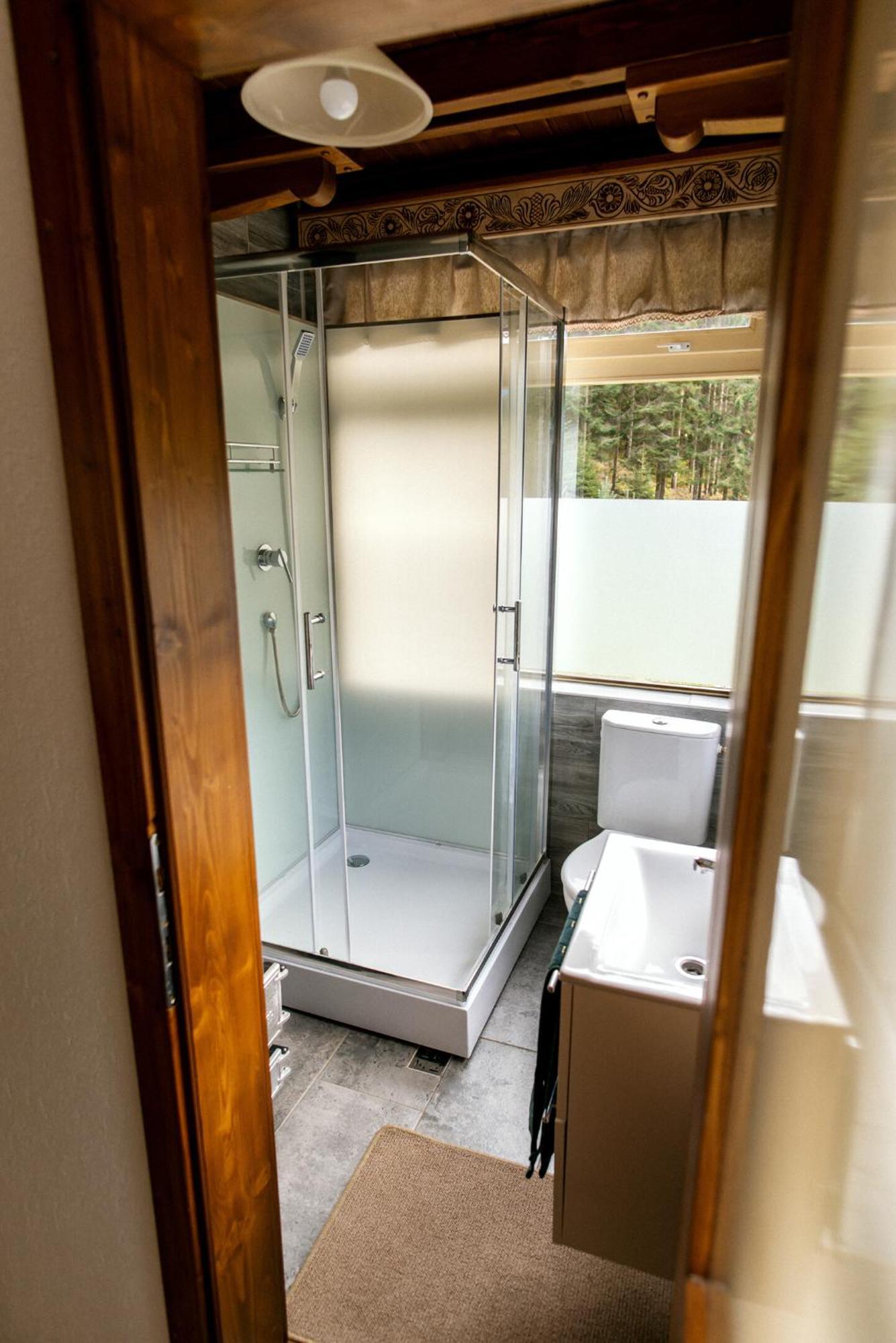 Fantazia Kulcsoshaz Villa Ciumani Екстериор снимка